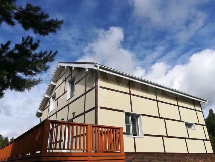 Дом 286 м² на участке 18 сот.