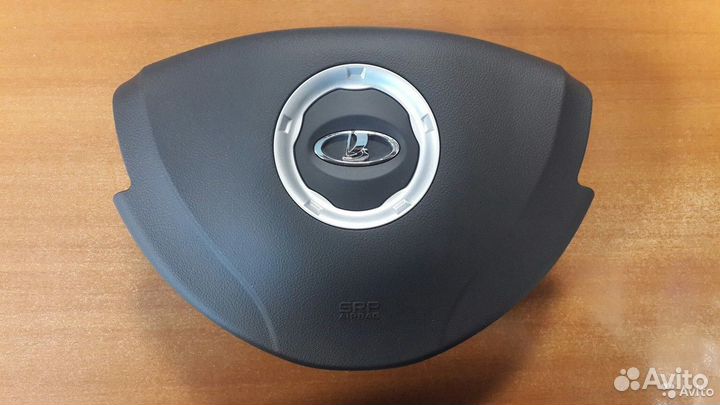 Крышка подушки безопасности Лада