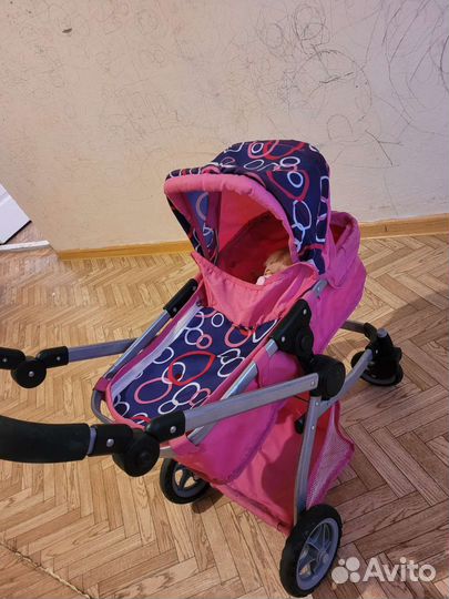Коляска с куклой