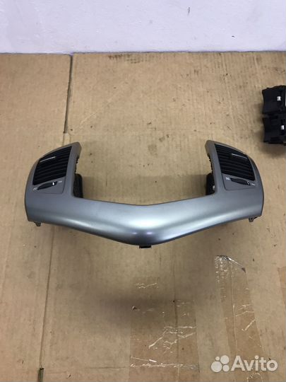 Chevrolet cruze до рест дефлектор центраный с рамк