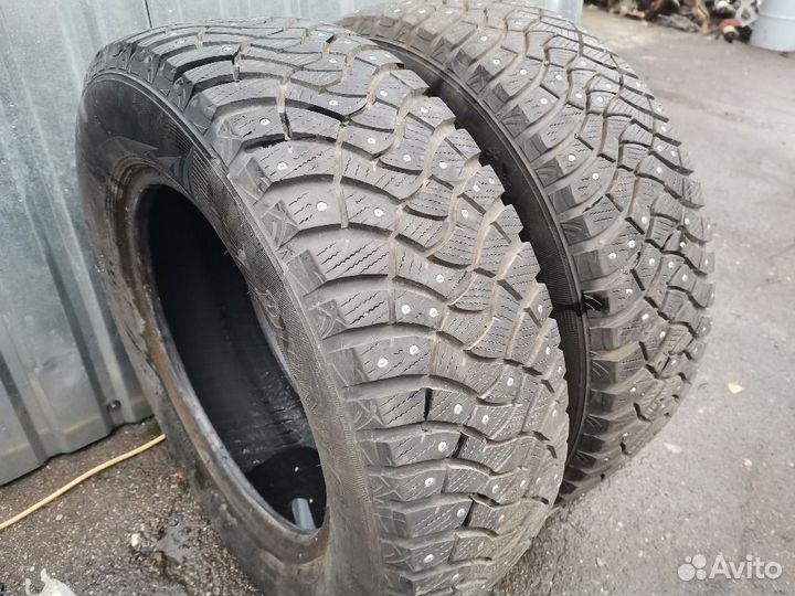 Dunlop GrandTrek Ice 03 215/65 R16