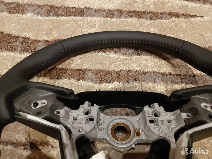 Новое рулевое колесо Toyota Camry 70 кожа подогрев