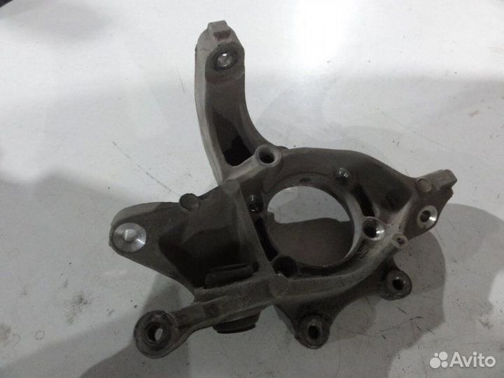 Кулак поворотный задний правый Mercedes-Benz S Кл