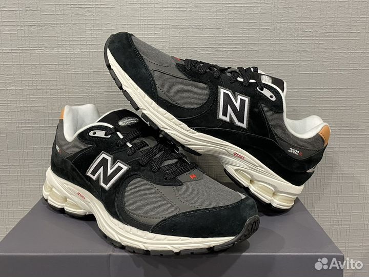 Кроссовки New Balance 2002R