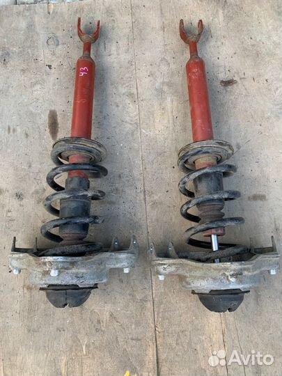 Стойка подвески передняя Audi А6 C6 3.2 AUK