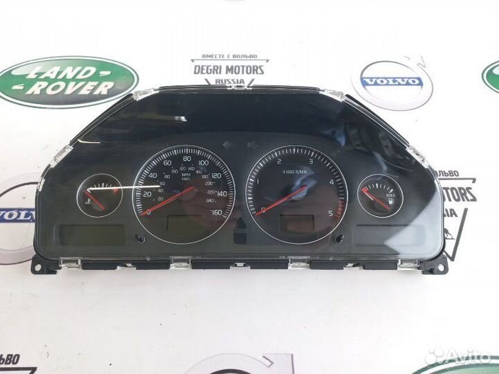 Панель приборов Volvo S60 S80 V70 XC70 оригинал