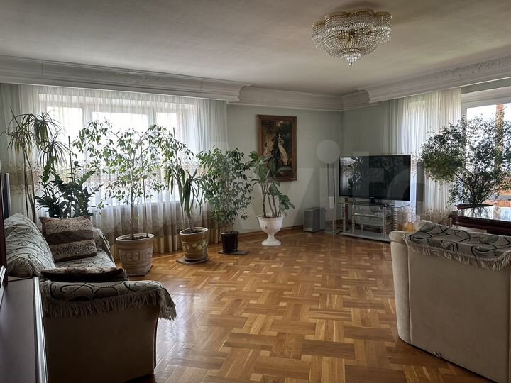 3-к. квартира, 93,3 м², 6/10 эт.
