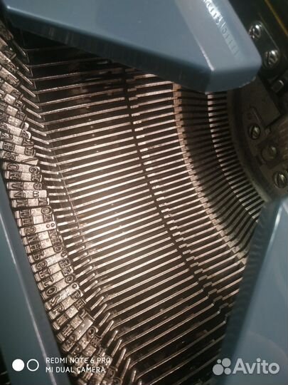 Печатная пишущая машинка