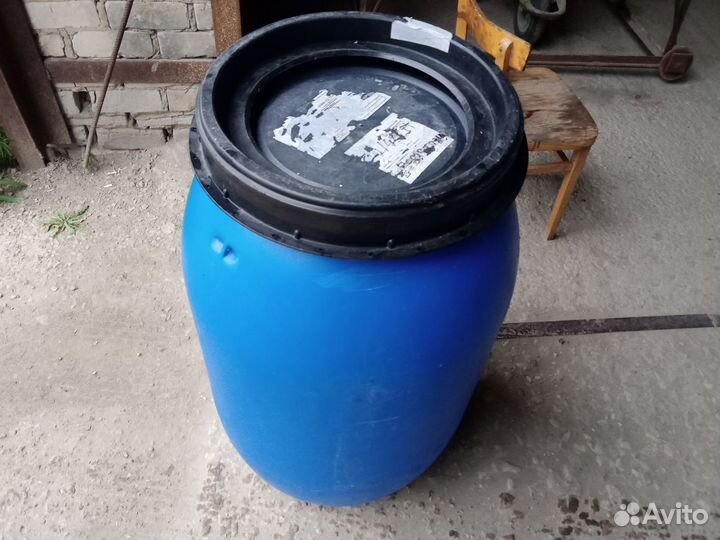 Бочка пластиковая пищевая 227 литров с крышкой и30