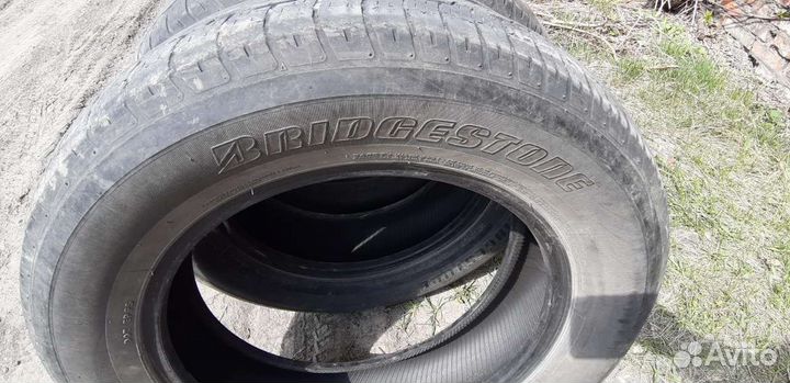 Bridgestone Dueler H/T 687 225/65 R17