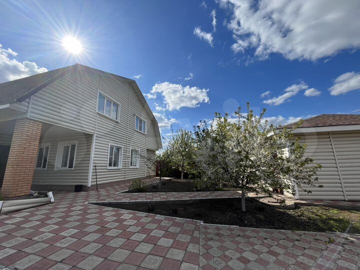 Дом 231 м² на участке 25 сот.