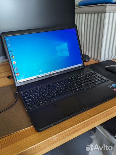 Ноутбук Sony vaio i3
