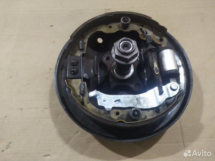 Ступица задняя левая Nissan Almera G15 K4M 2013