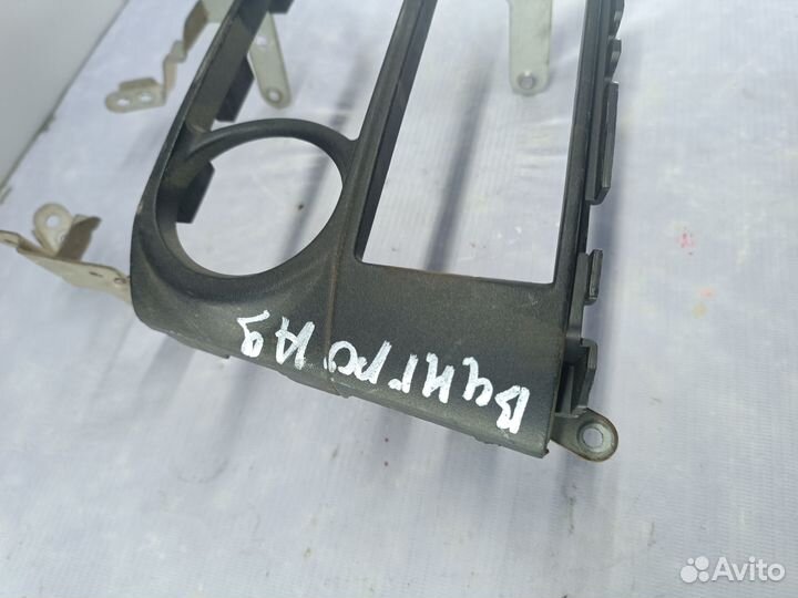 Рамка блока климата Nissan Wingroad Y11