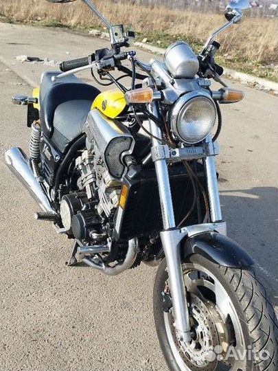 Yamaha V-Max 1200