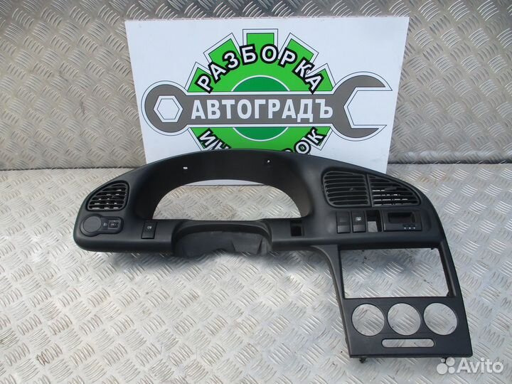 Накладка торпеды Kia Spectra 2006г