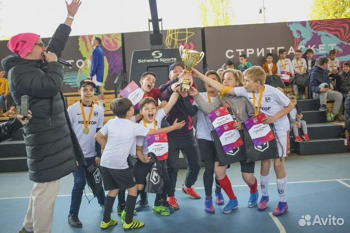 Тренировки по футболу для детей. Футбольный клуб