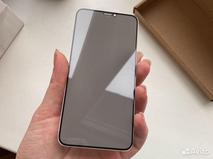 Защитное стекло iPhone 11 pro новое