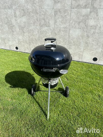 Угольный гриль weber master touch