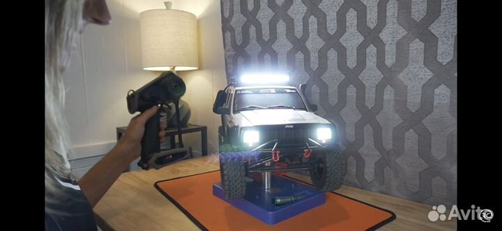 Свет на рс модель 1:10 axial чероки traxxas