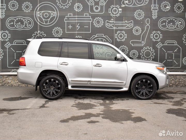 Toyota Land Cruiser, 2013