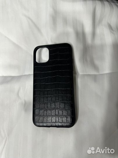Чехлы на телефон iPhone 11