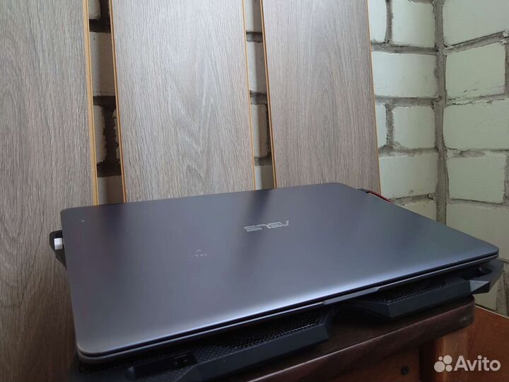 Свежий игровой 8Gb ddr4/SSD/4GB video