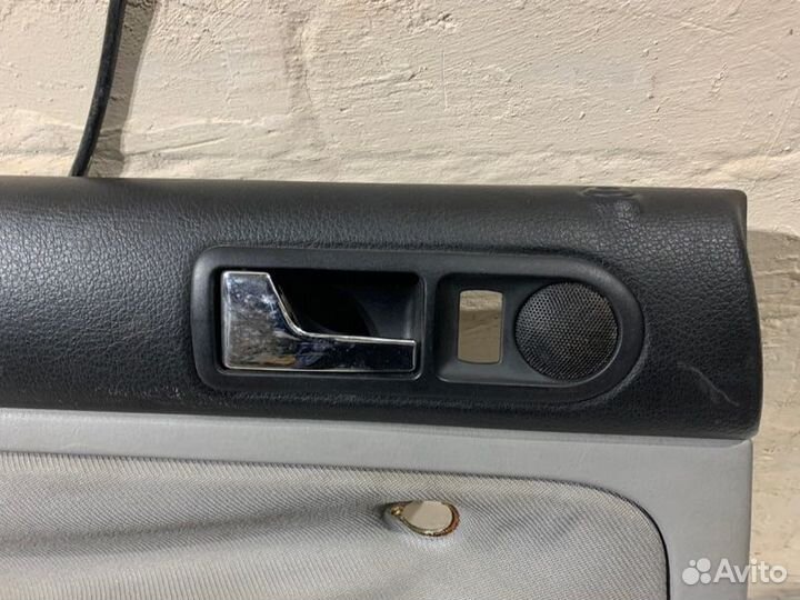 Обшивка двери задней левой Volkswagen Bora 1997-20