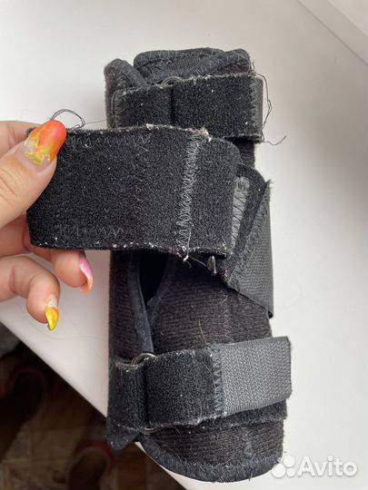 Ортез для кисти с металической пластинрй