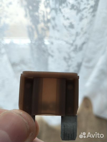 Предохранители 70А, 60А