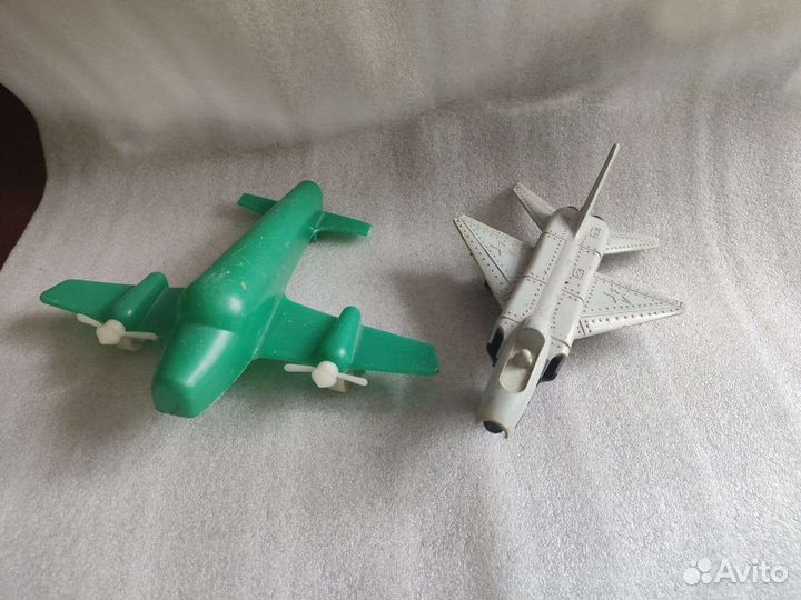 2 самолета игрушка СССР