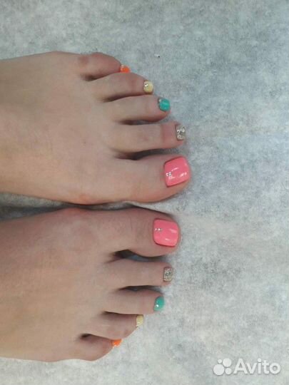 Педикюр маникюр