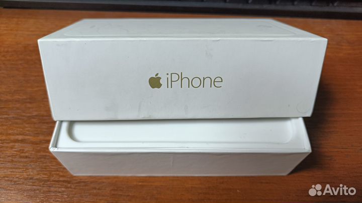 Коробка от iPhone