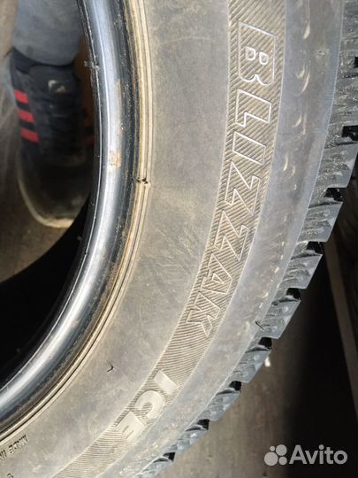 Bridgestone Blizzak Ice 205/55 R16