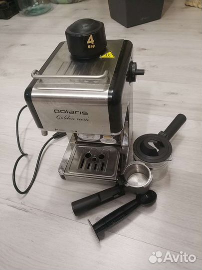 Кофеварка рожковая polaris