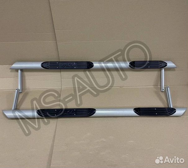 Пороги труба люкс с проступью на Ниву 2131
