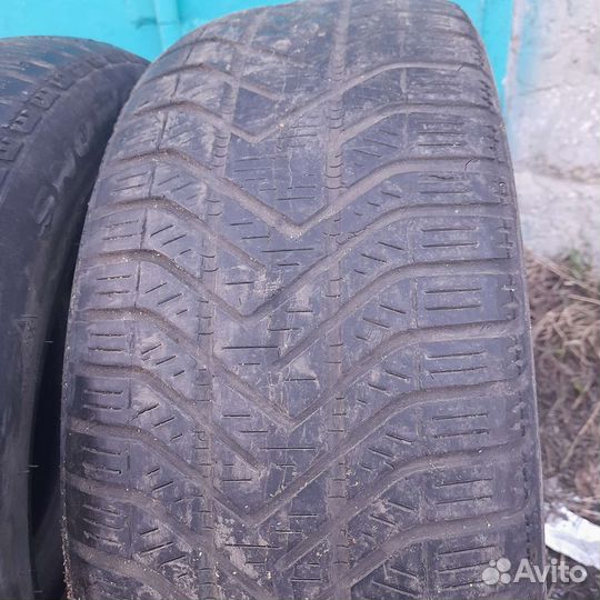 Pirelli Winter 190 Snowcontrol 205/55 R16