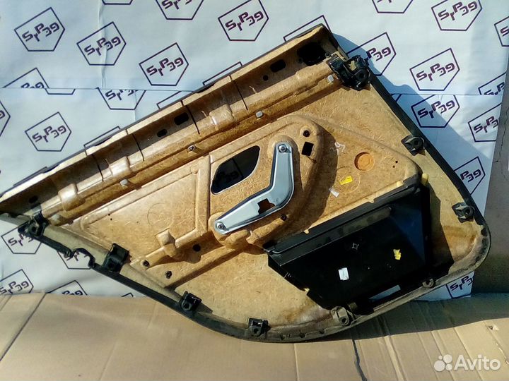 Обшивки дверей чёрная кожа BMW E39 бмв е39