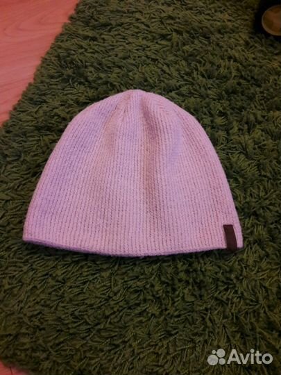 Шапки женские (много)