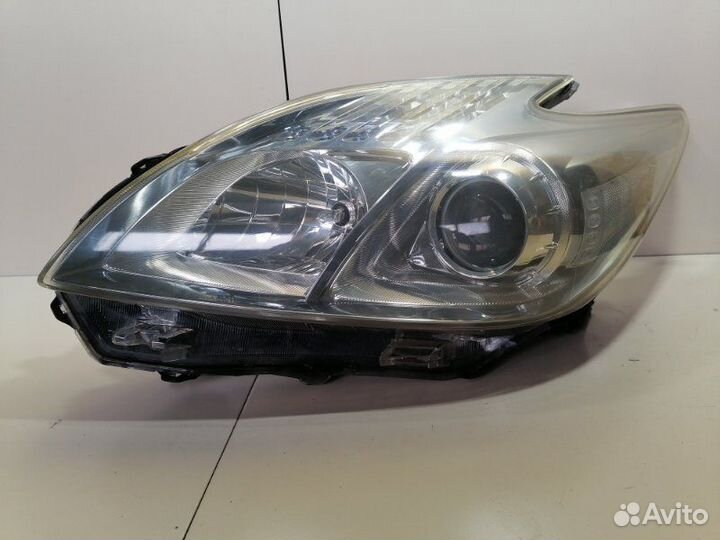 Фара левая Toyota Prius ZVW30 2zrfxe 2013
