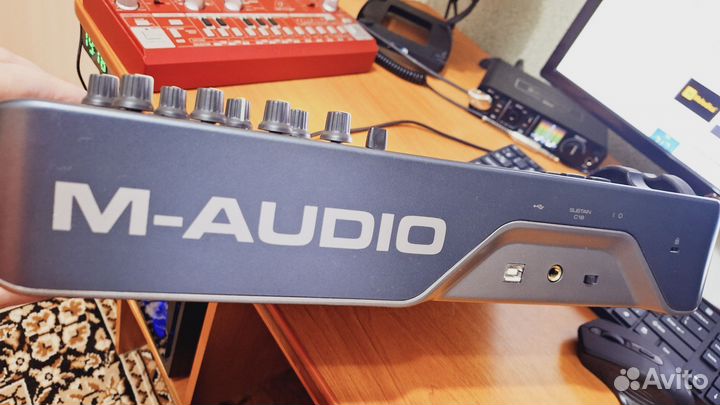 Midi клавиатура m audio Oxygen 25