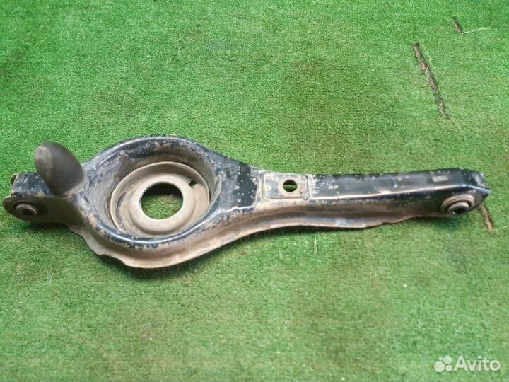 Рычаг задний правый Ford Focus 2 седан 1.8 2008