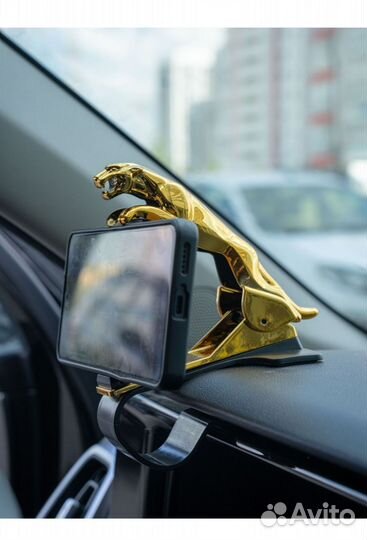 Держатель для телефона в машину