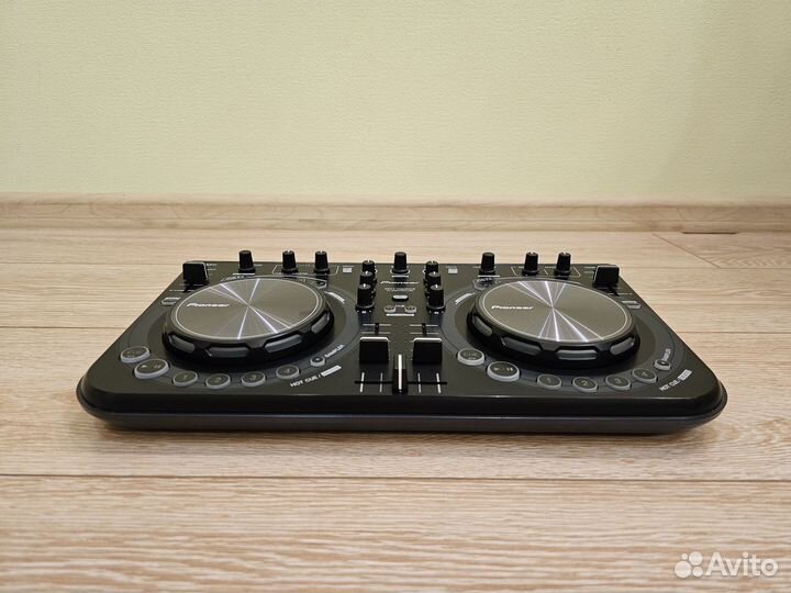 DJ-контроллер Pioneer DDJ WeGo2-K