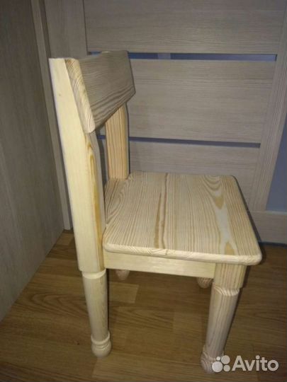 Стул детский деревянный