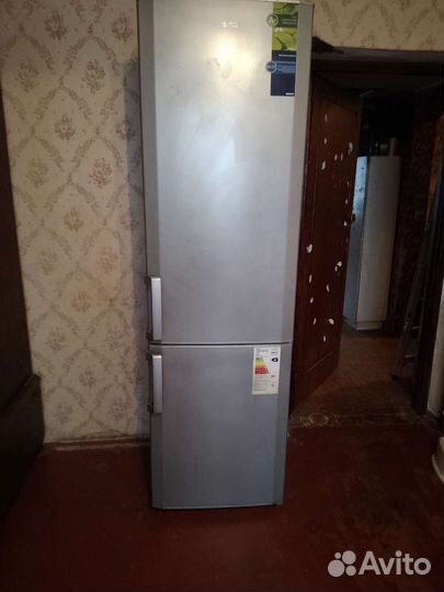 Холодильник на запчасти