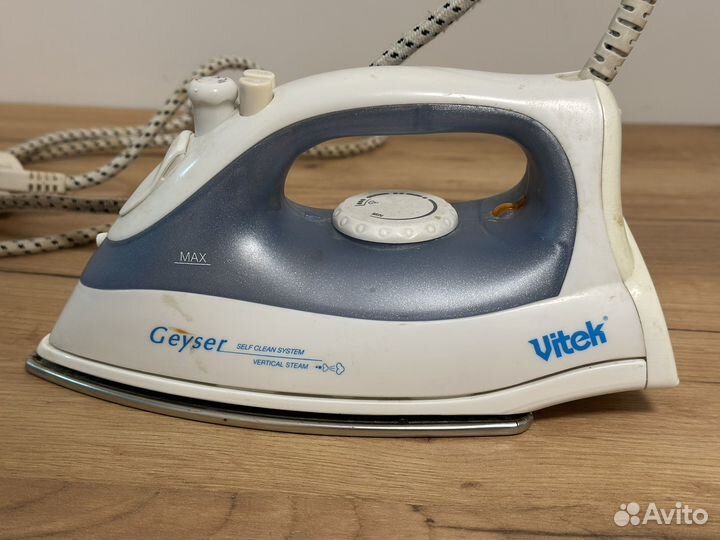 Утюг Vitek