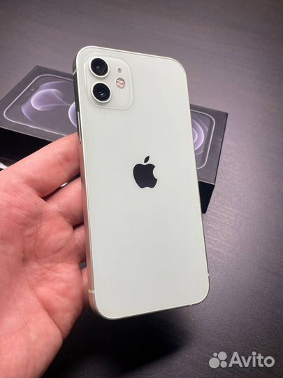 iPhone 12, 64 ГБ