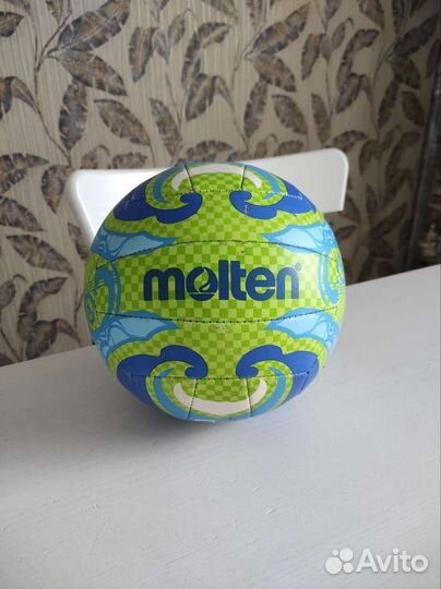 Волейбольный мяч molten