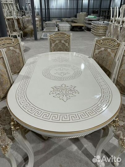 Стол и стулья в гостиную.Оплата при получении